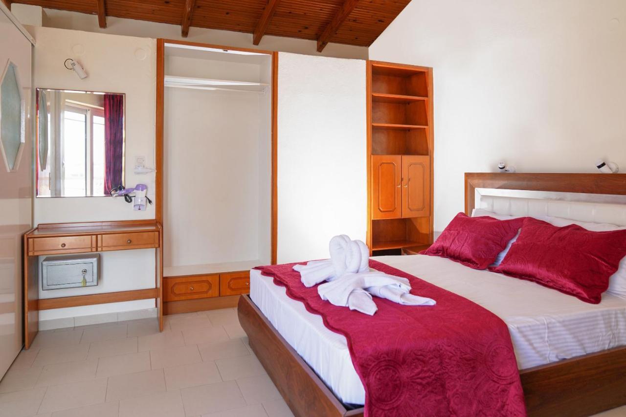 Cozy Corner Vs Beachfront Stalos Exterior photo