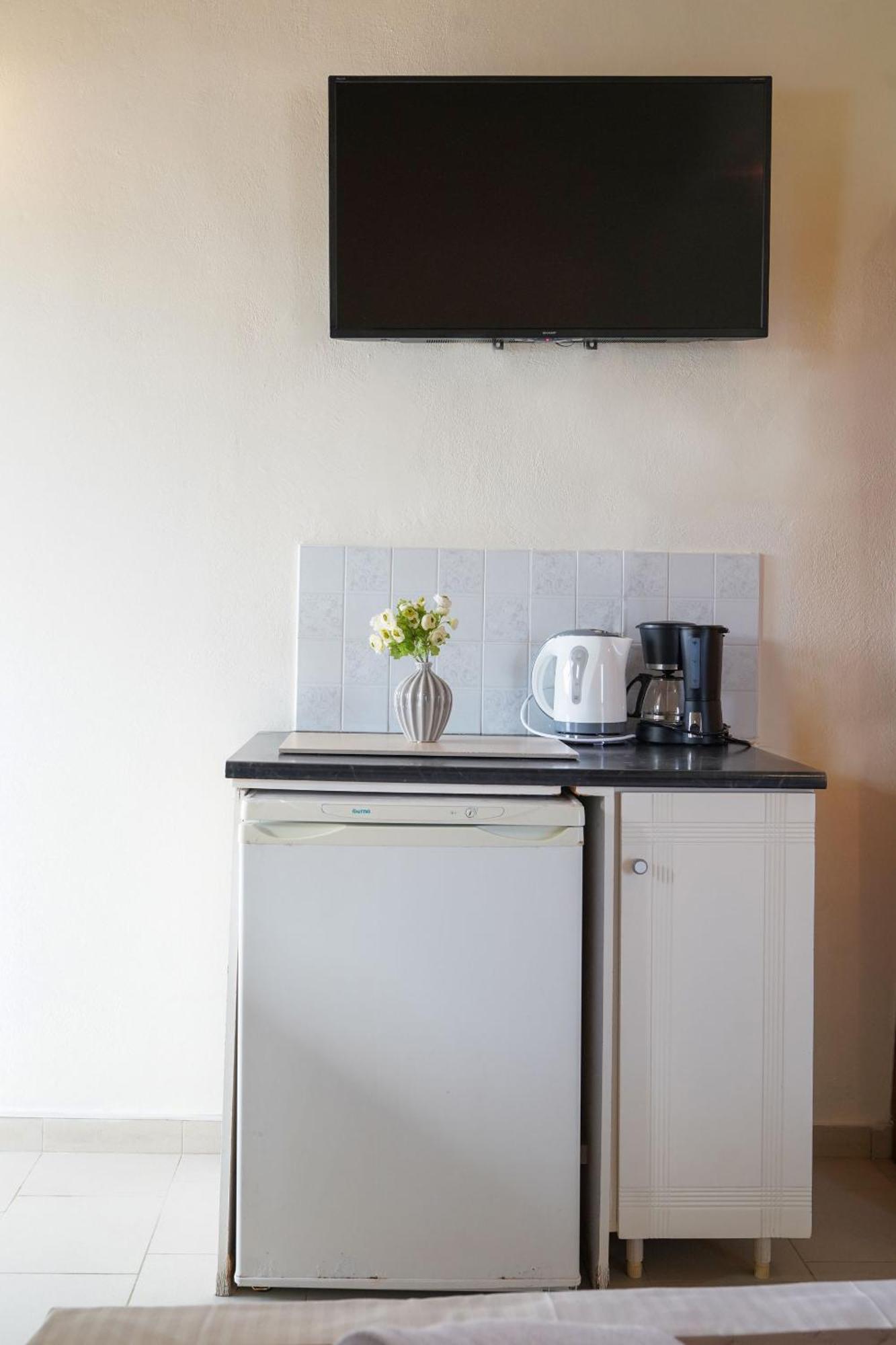 Cozy Corner Vs Beachfront Stalos Exterior photo